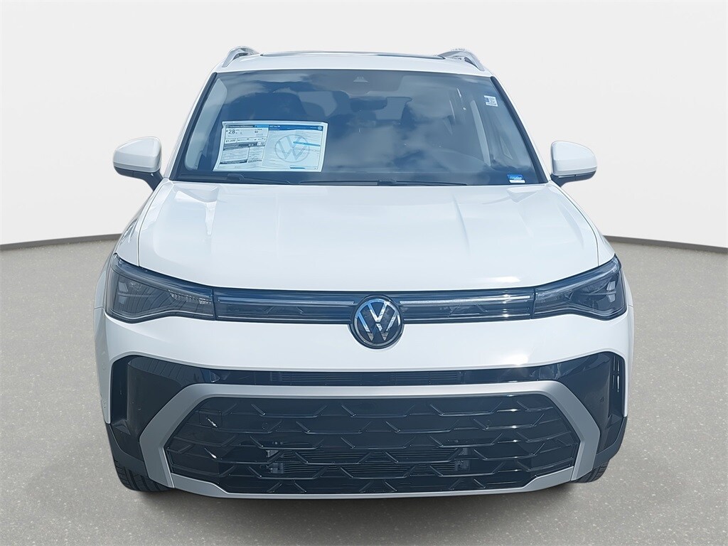 2025 Volkswagen Taos SEL photo 2