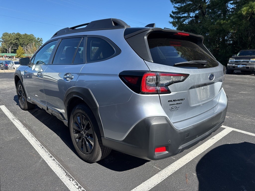 2024 Subaru Outback Onyx Edition photo 2