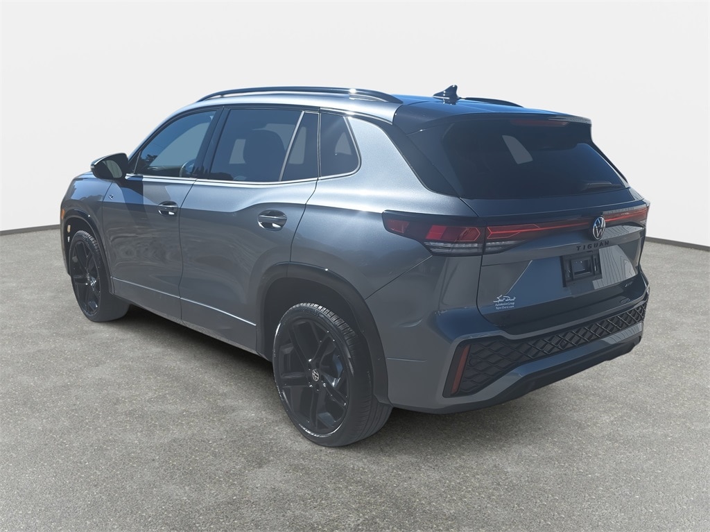 2026 Volkswagen Tiguan SE R-LINE BLACK - Photo 7