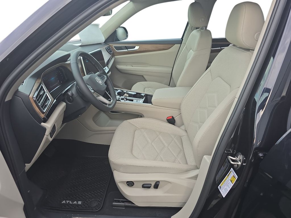 2026 Volkswagen Atlas SE w/Tech - Photo 10