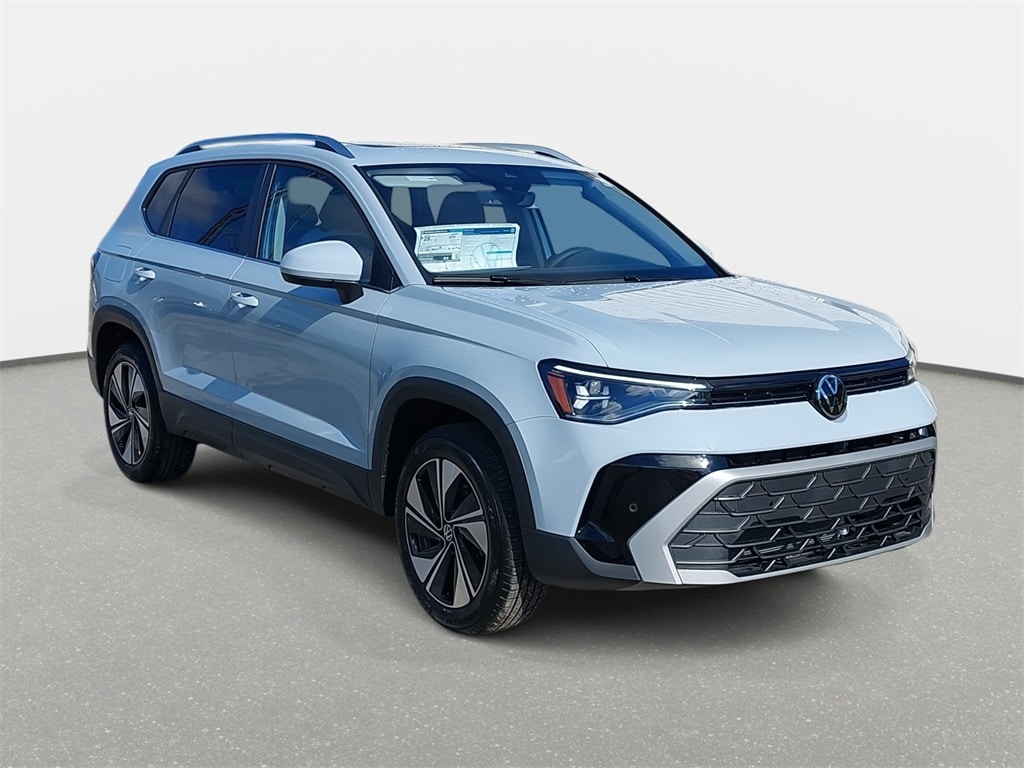 New 2026 Volkswagen Taos 1.5T SE SUV