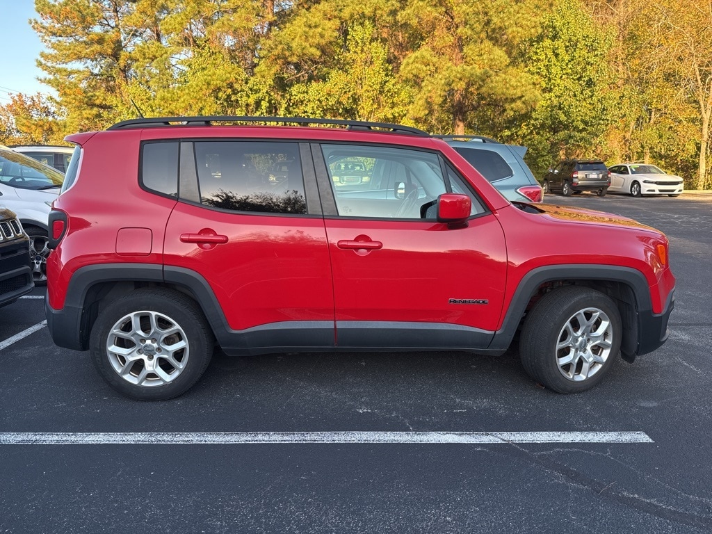 Used 2015 Jeep Renegade Latitude FWD SUV