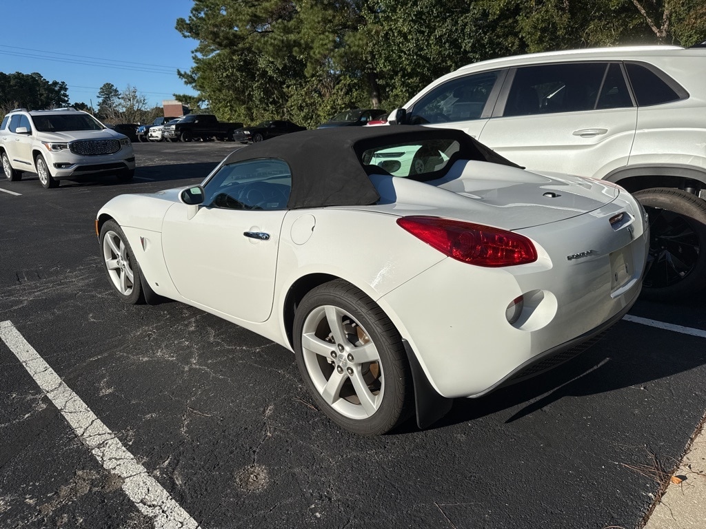 2006 Pontiac Solstice Base Convertible photo 3