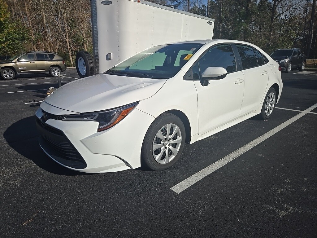 Used 2024 Toyota Corolla LE Sedan