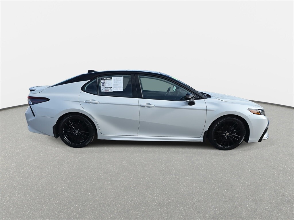 2023 Toyota Camry XSE V6 photo 4