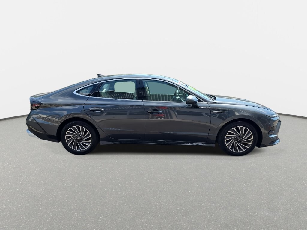 Used 2026 Hyundai Sonata Hybrid SEL Sedan