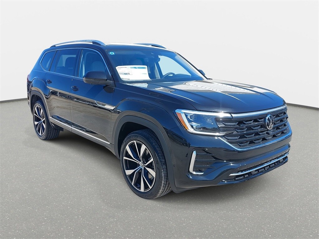 2025 Volkswagen Atlas SEL Premium R-Line photo 3