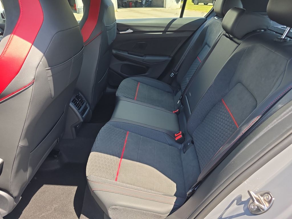 2026 Volkswagen Golf GTI SE - Photo 34