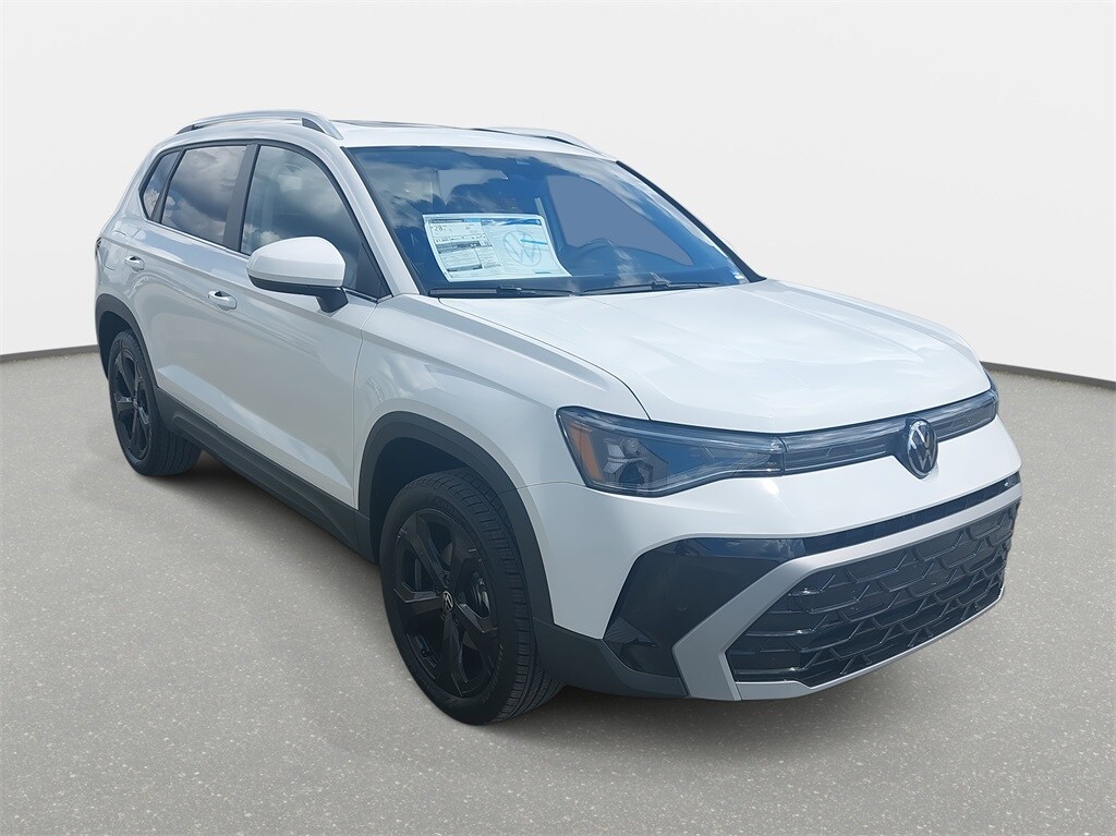 2025 Volkswagen Taos SEL photo 3
