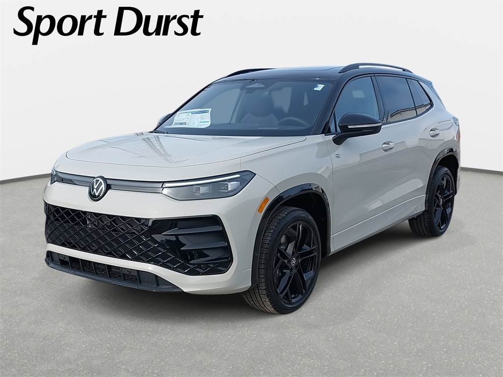 2026 Volkswagen Tiguan SE R-LINE BLACK's photo