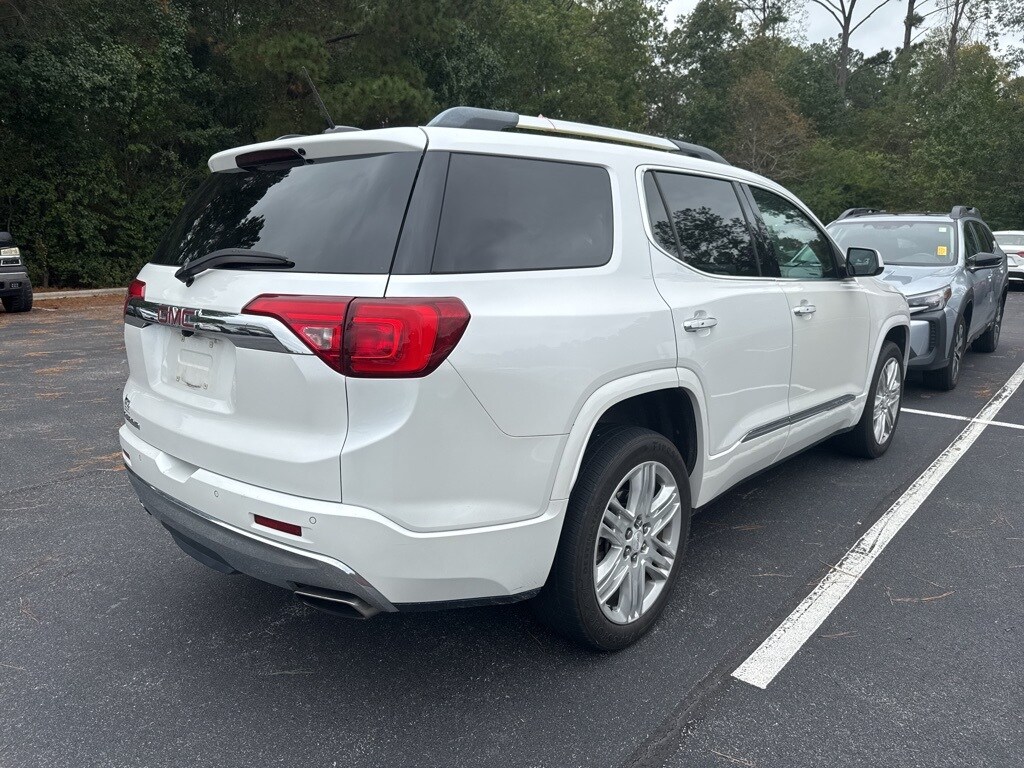 2019 Gmc Acadia Denali photo 2