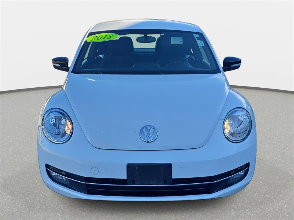 2013 Volkswagen Beetle Sport photo 2