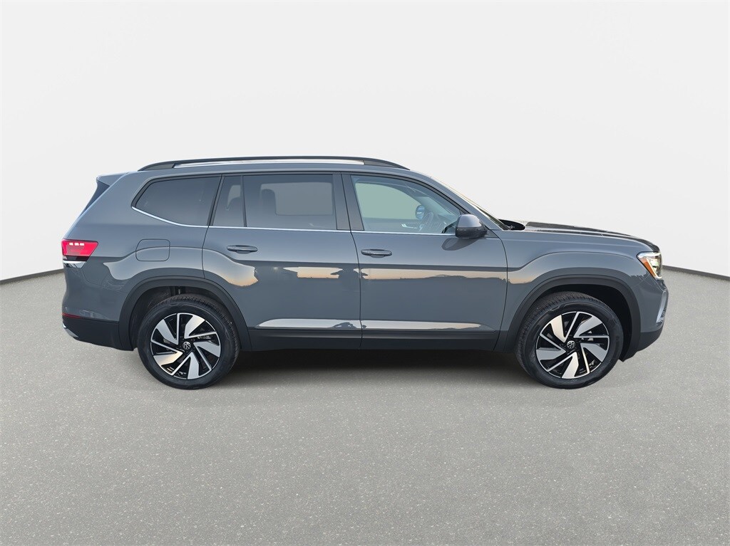 2026 Volkswagen Atlas SE Technology photo 4