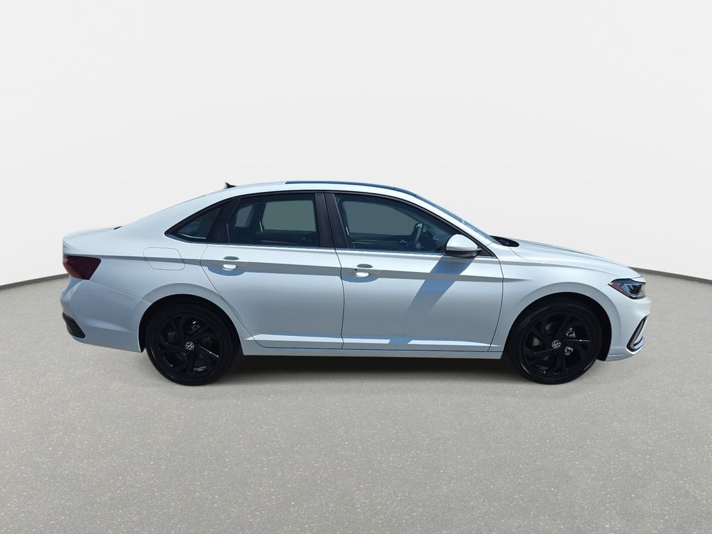 New 2026 Volkswagen Jetta 1.5T SE Sedan