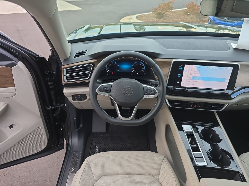 2026 Volkswagen Atlas SE w/Tech - Photo 12