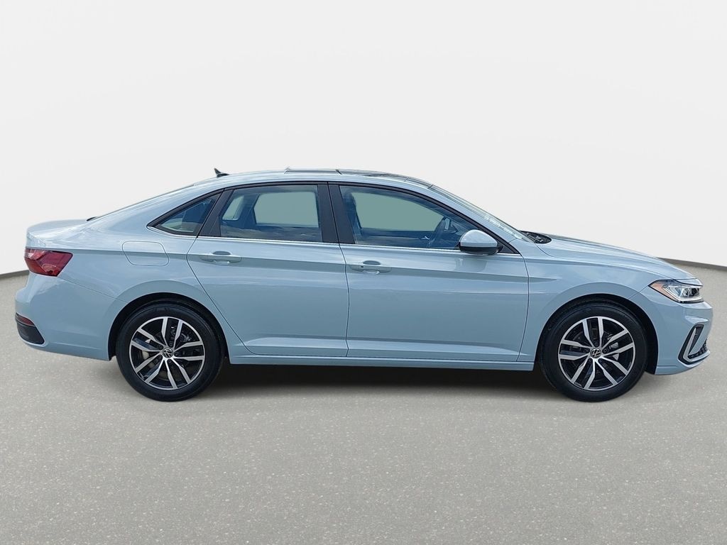 New 2026 Volkswagen Jetta 1.5T SE Sedan