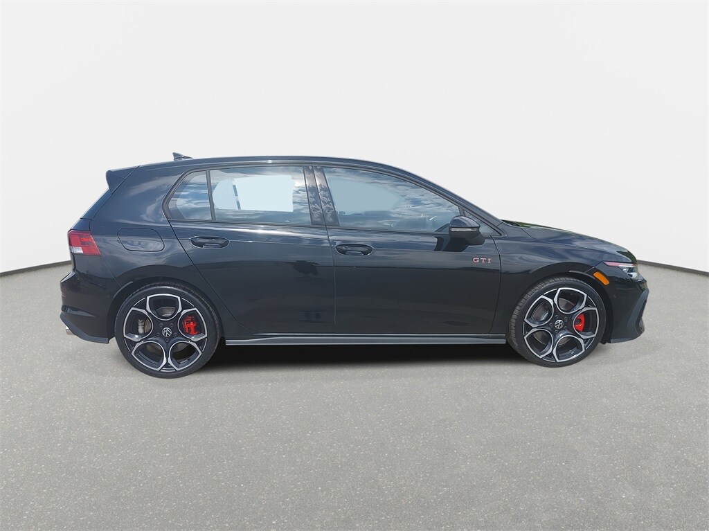 2025 Volkswagen Golf GTI Autobahn photo 4