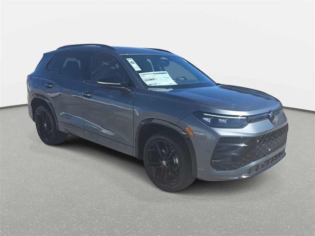 2026 Volkswagen Tiguan SE R-Line Black photo 3