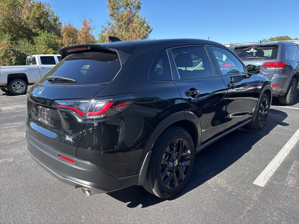 2025 Honda HR-V Sport photo 4