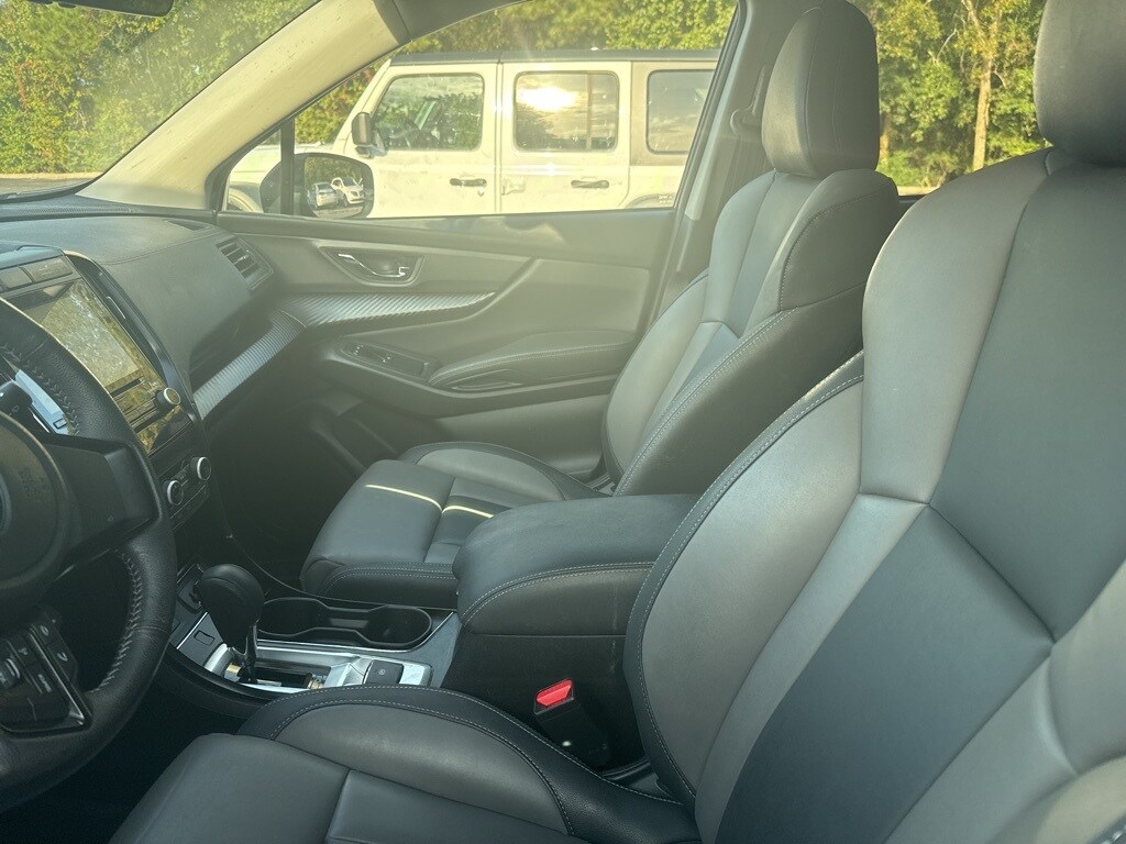 2022 Subaru Ascent Onyx Edition photo 2