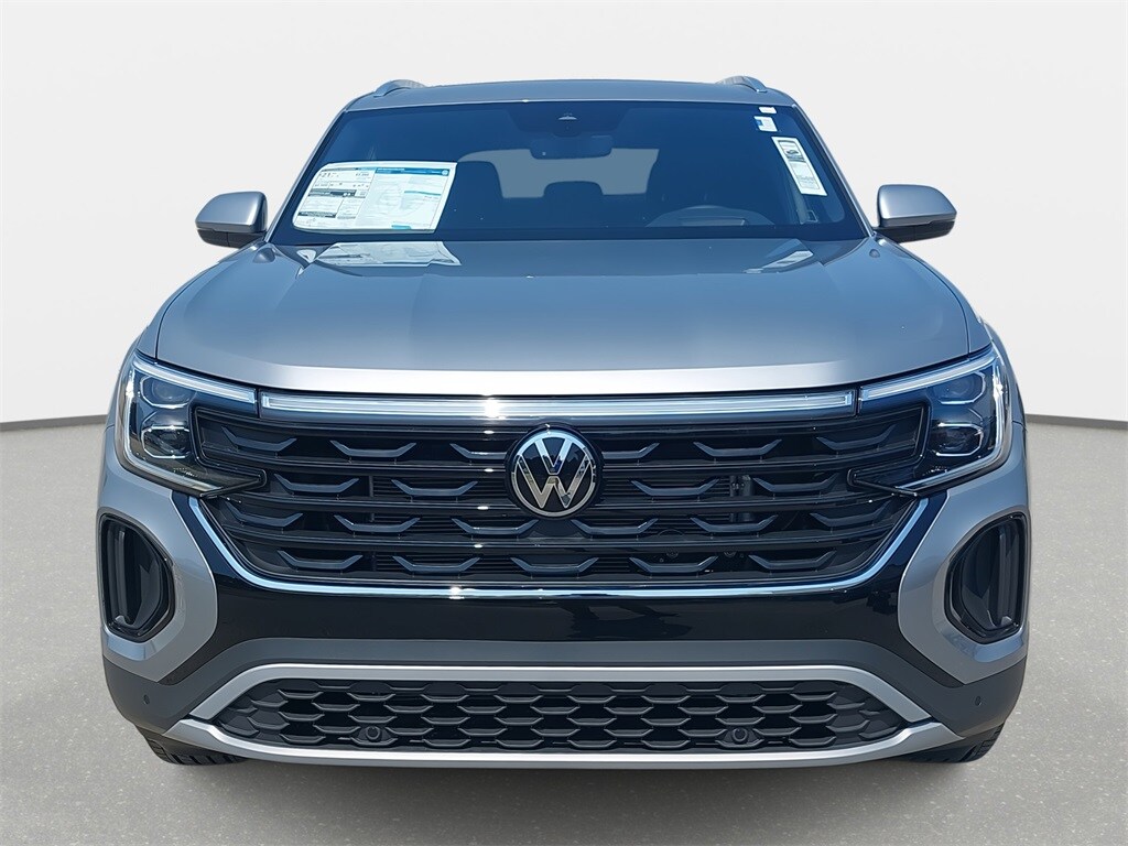 2025 Volkswagen Atlas Cross Sport SEL photo 2