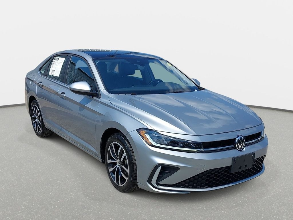 Used 2025 Volkswagen Jetta 1.5T SE Sedan