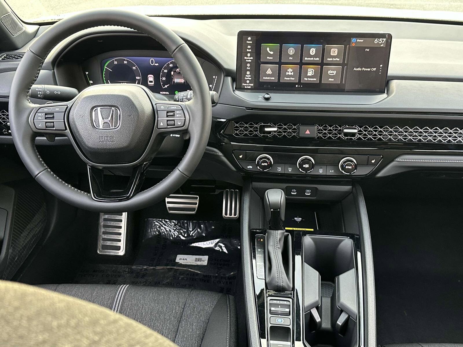2025 Honda Accord Hybrid Sport photo 2