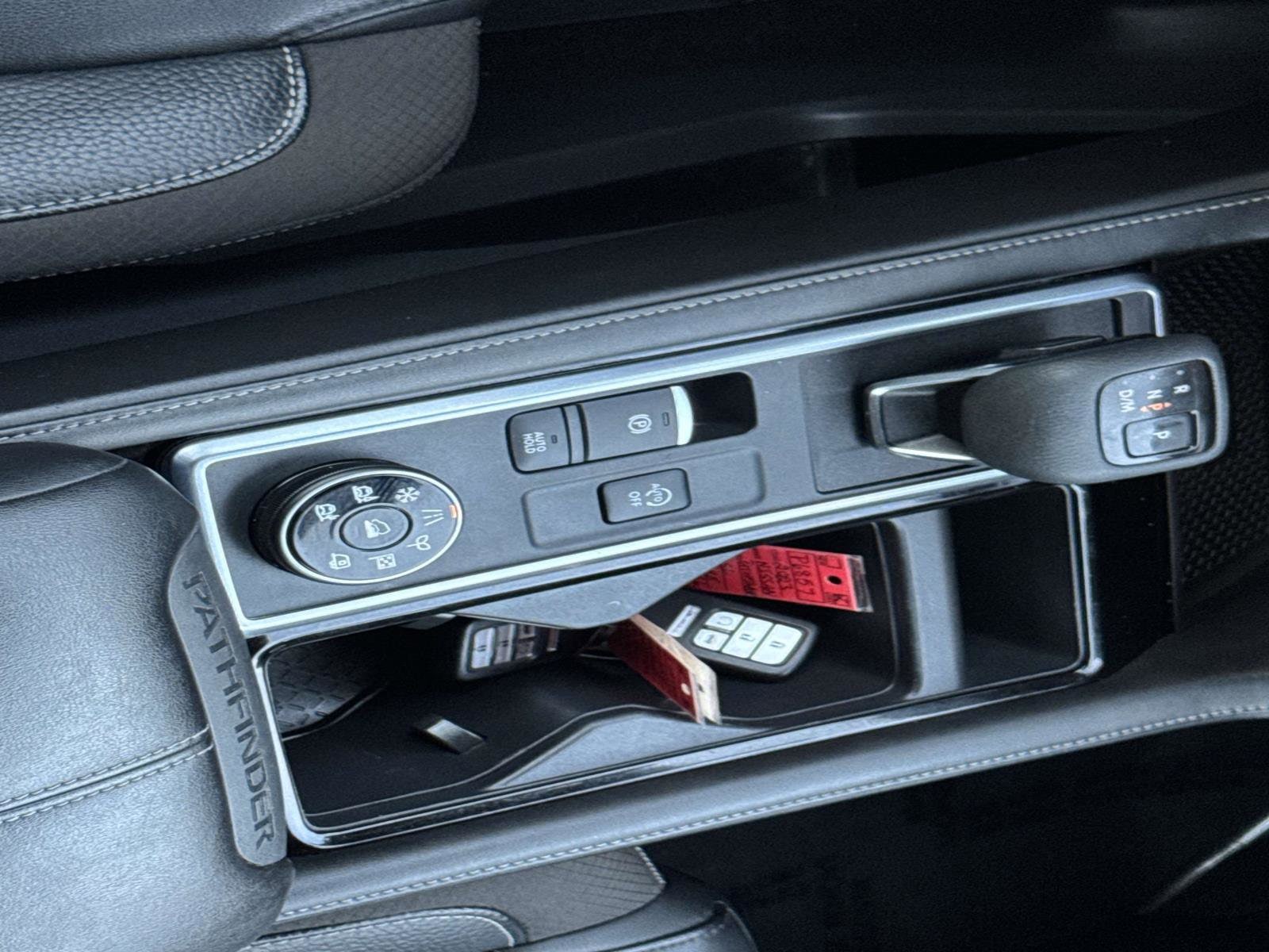 Image of 2023 Nissan Pathfinder SL SUV