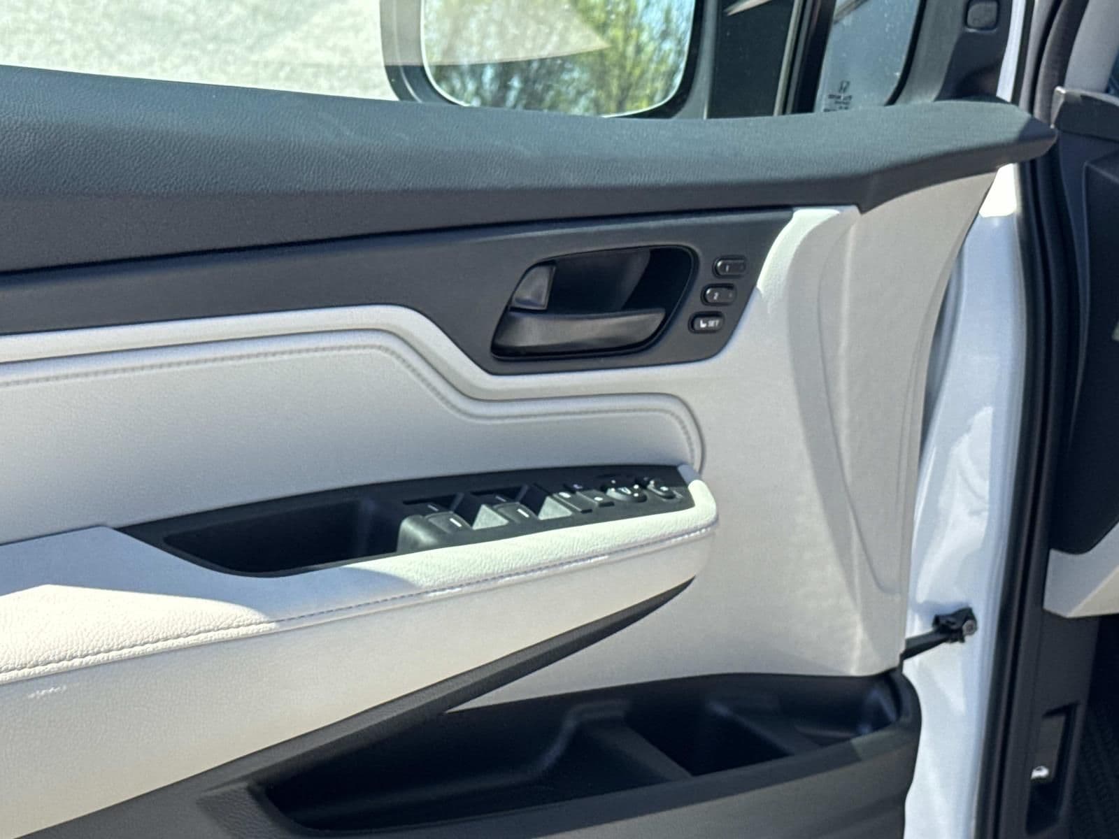 2026 Honda Odyssey EX-L - Photo 17