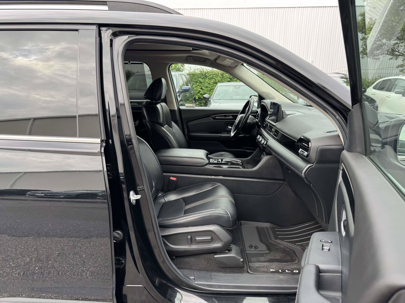 2025 Honda Pilot Touring - Photo 15