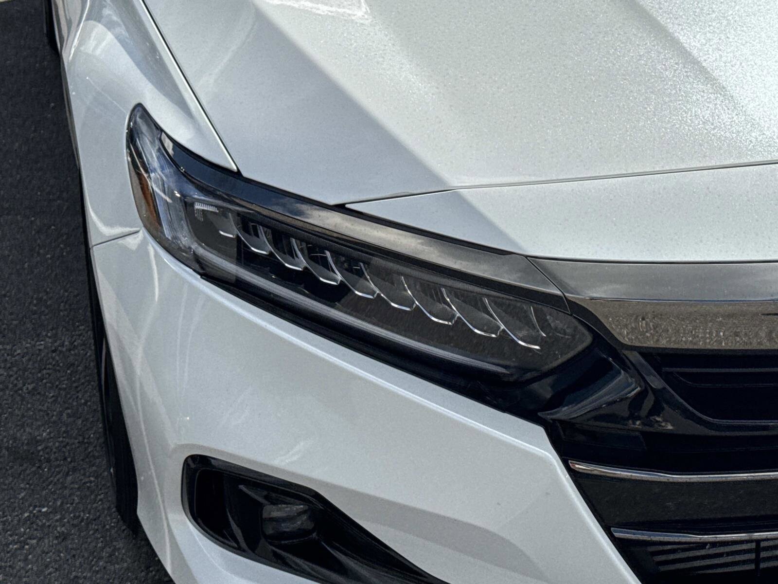 2022 Honda Accord Sport photo 4