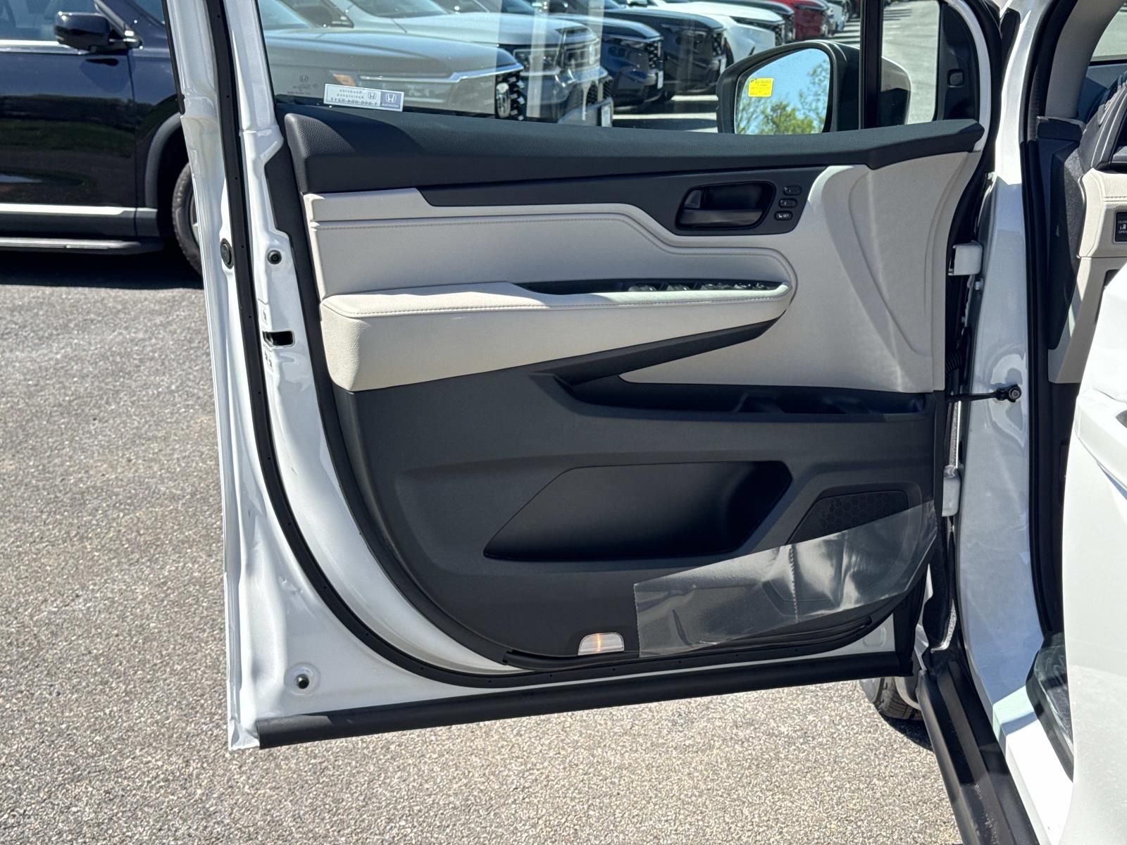 2026 Honda Odyssey EX-L - Photo 15