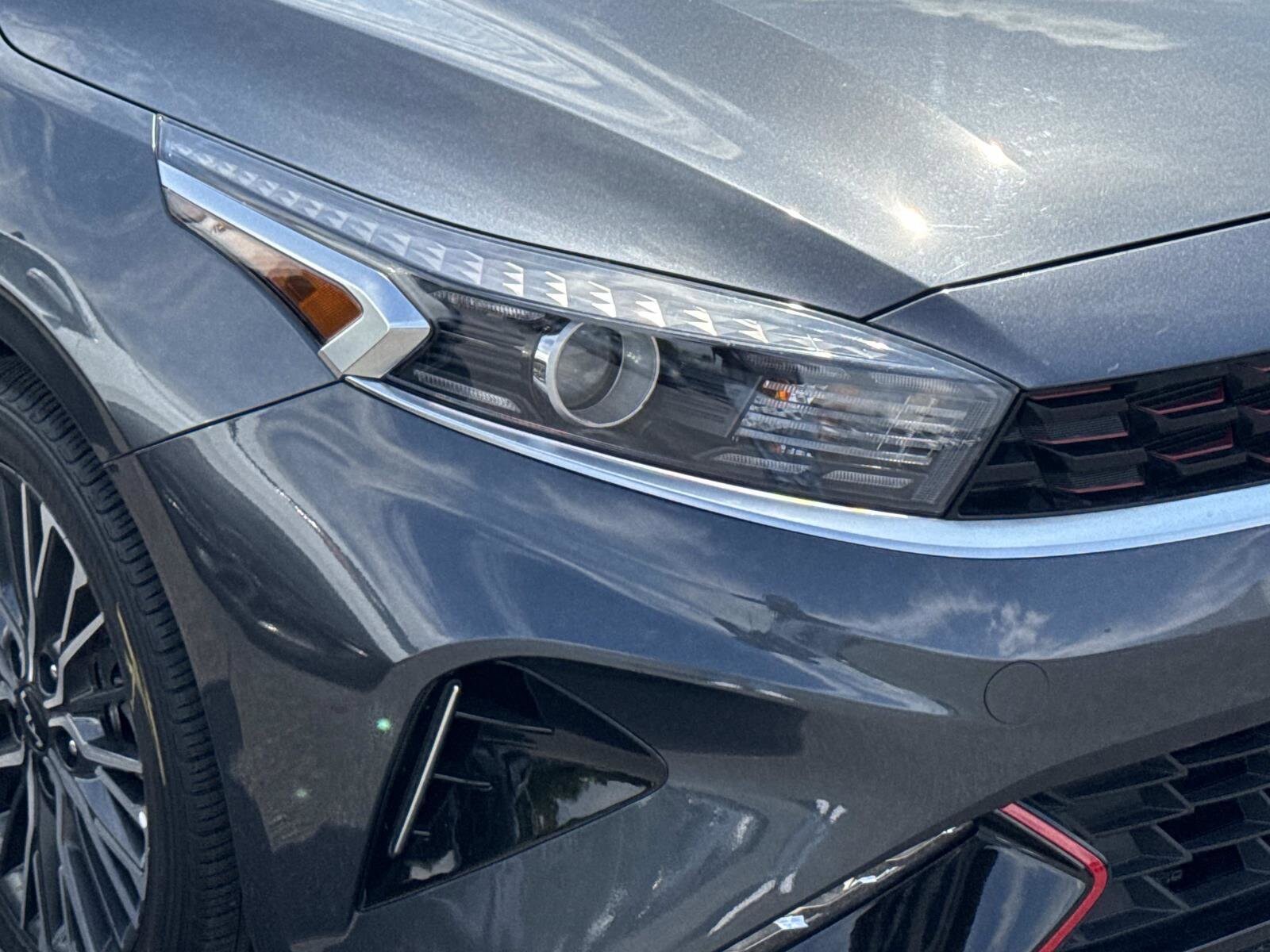 2024 Kia Forte GT-Line photo 4