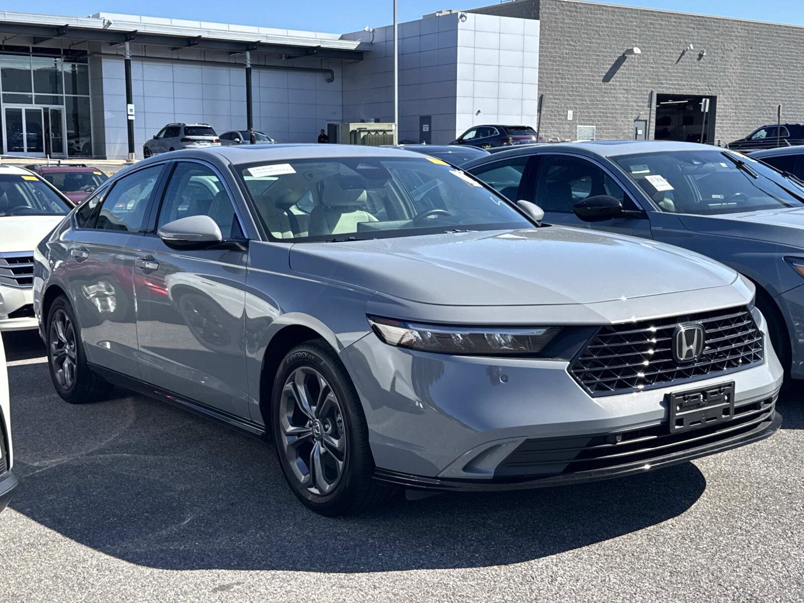 2025 Honda Accord Hybrid EX-L photo 2