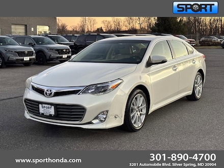 2013 Toyota Avalon Limited Sedan