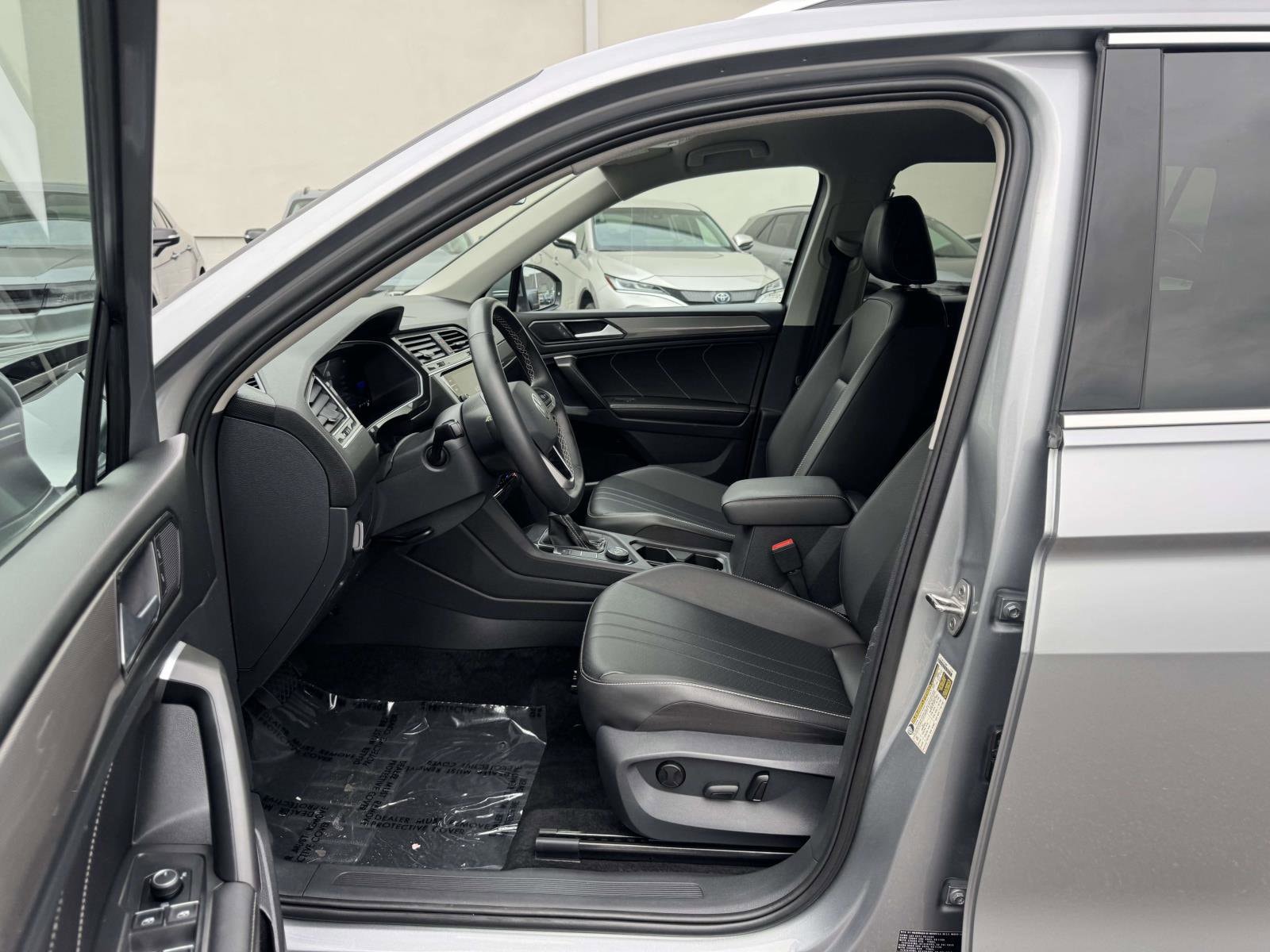 2024 Volkswagen Tiguan SE - Photo 19