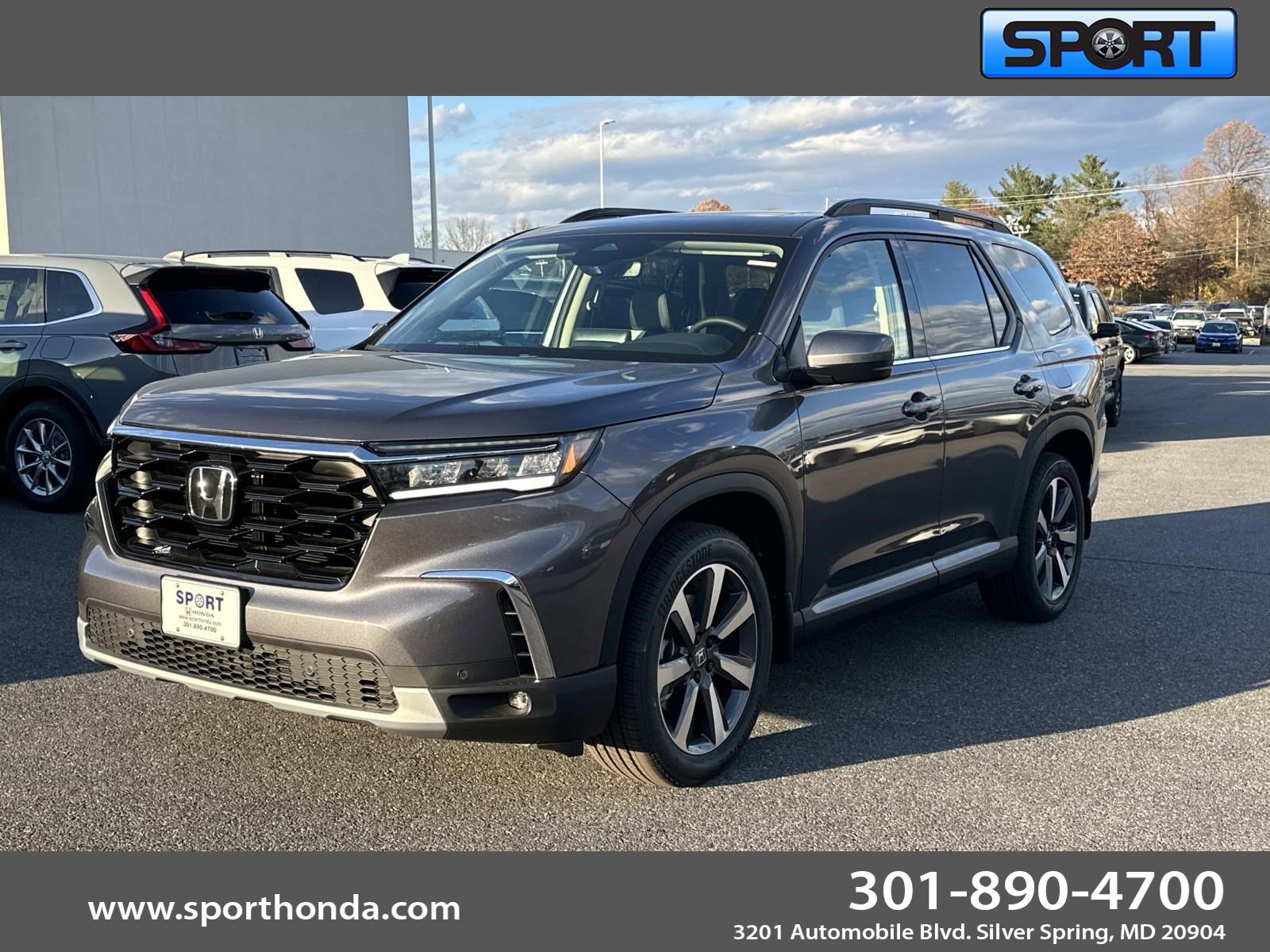 2025 Honda Pilot Touring's photo