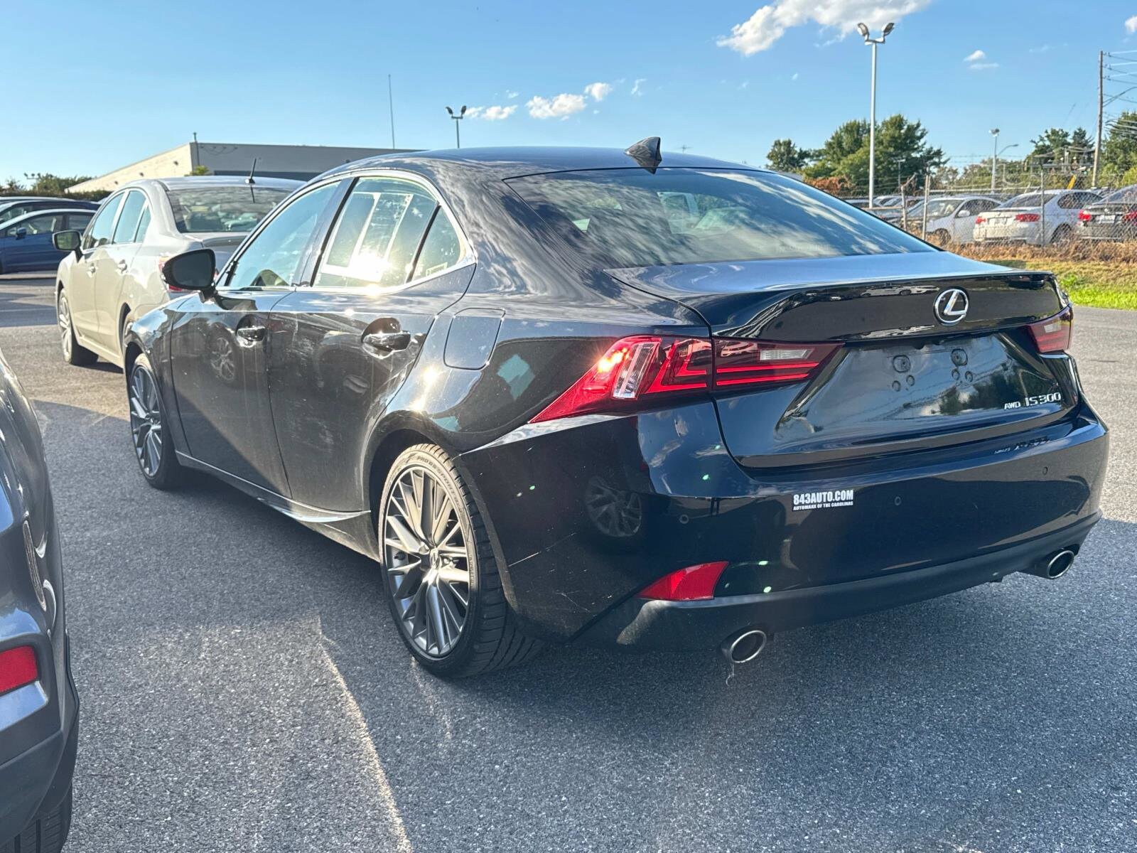2016 Lexus IS 300 photo 2