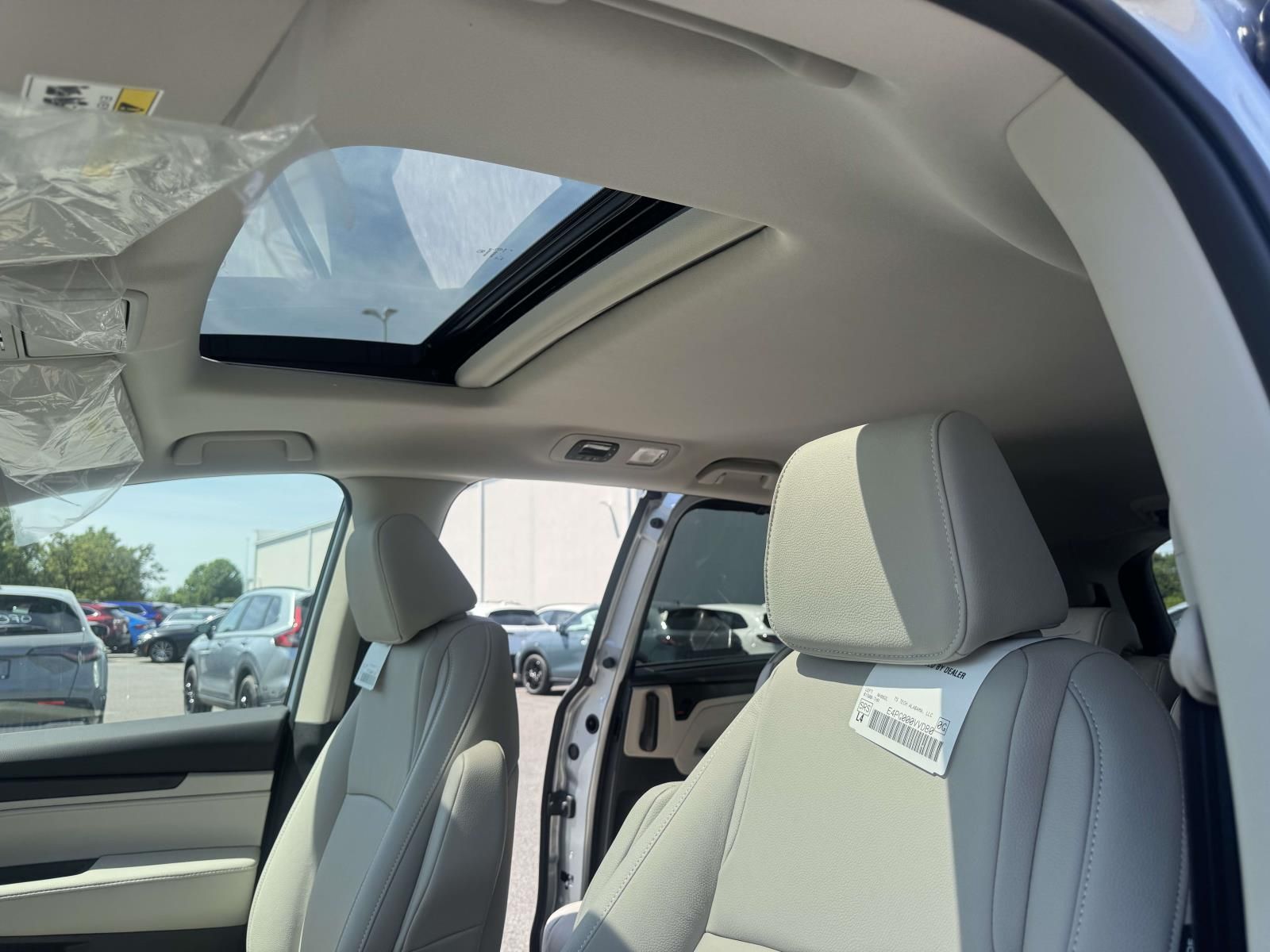2026 Honda Odyssey EX-L - Photo 14