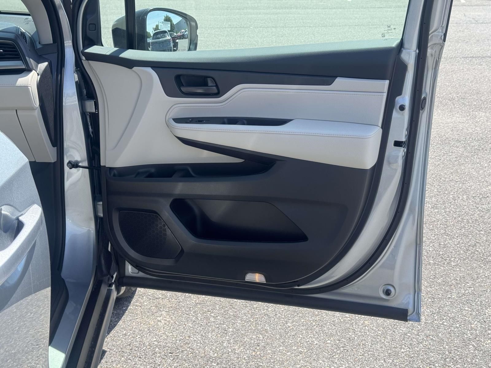 2026 Honda Odyssey EX-L - Photo 7