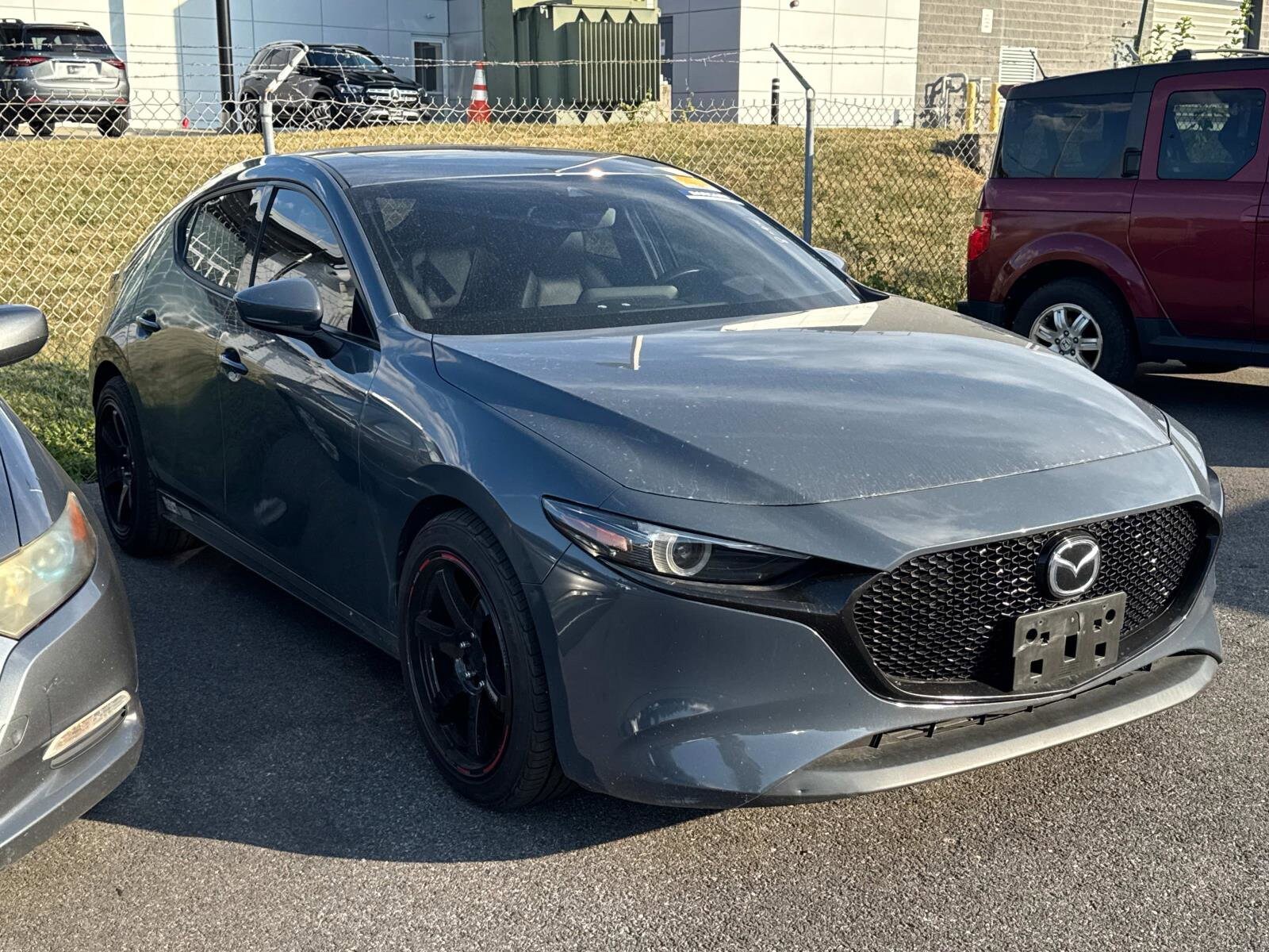 2019 Mazda Mazda3 Premium photo 3