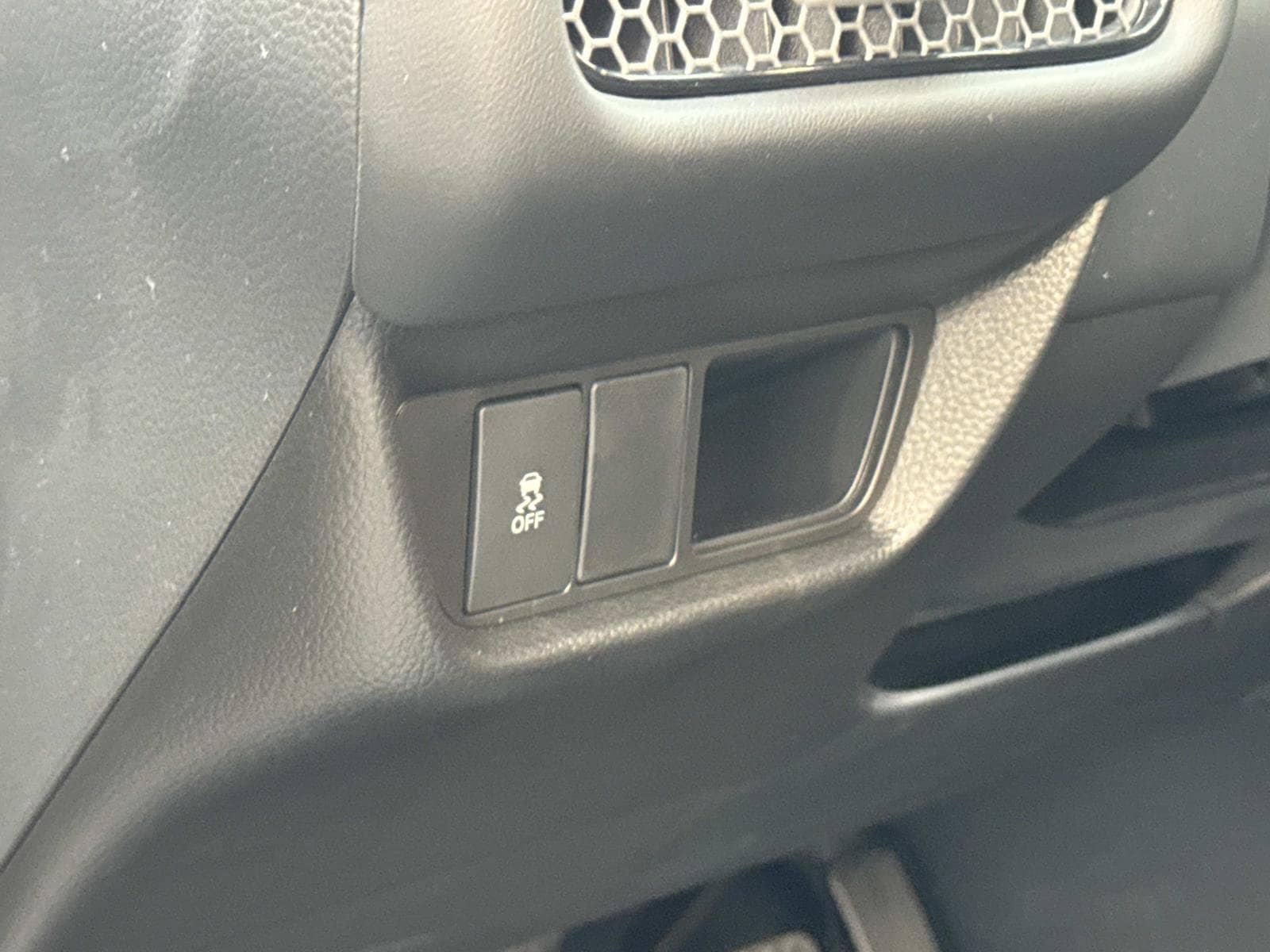 2026 Honda HR-V Sport - Photo 9