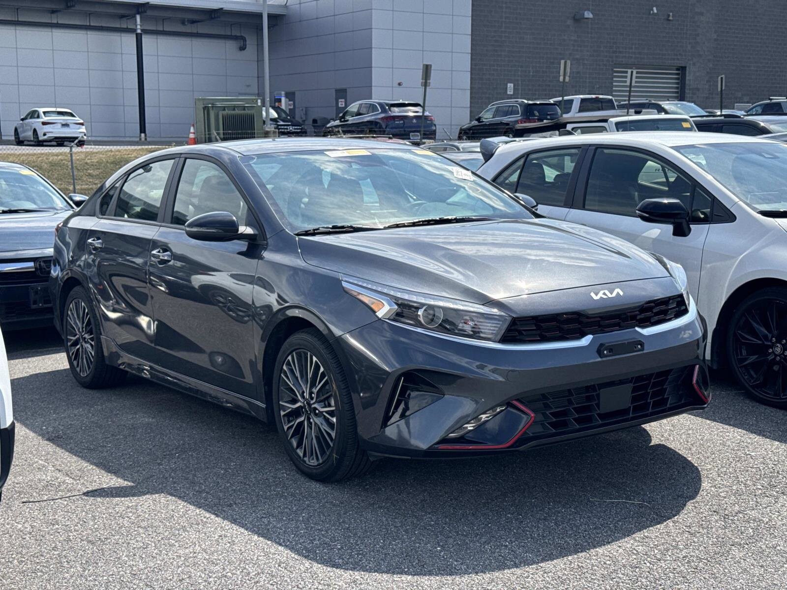 2024 Kia Forte GT-Line photo 3