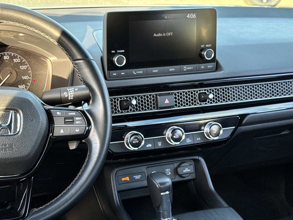 2025 Honda Civic Sport photo 3