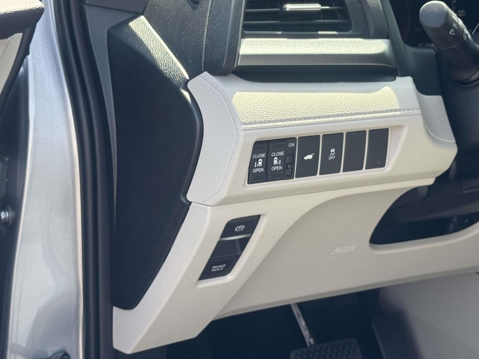 2026 Honda Odyssey EX-L - Photo 23