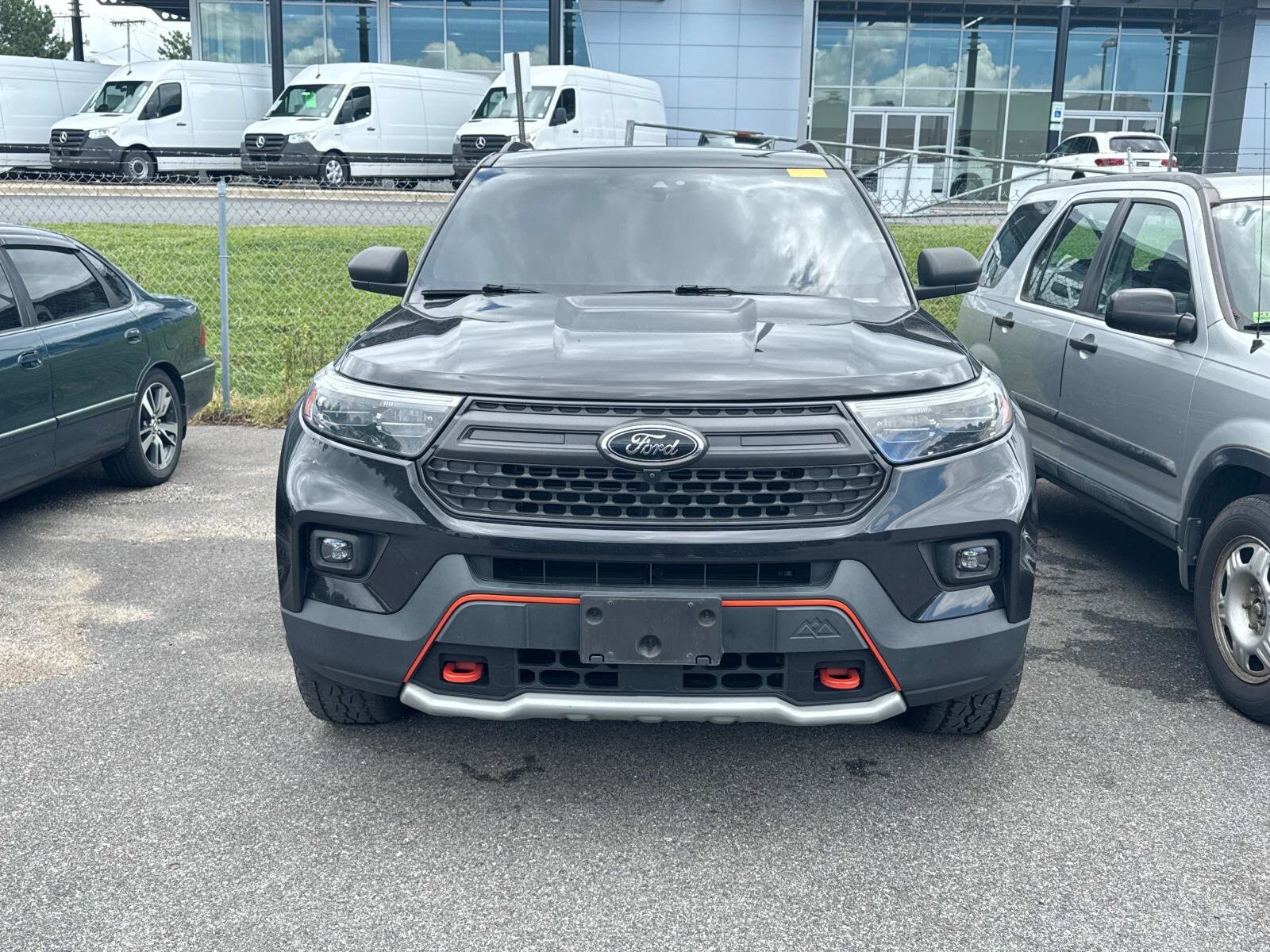 2022 Ford Explorer Timberline photo 2