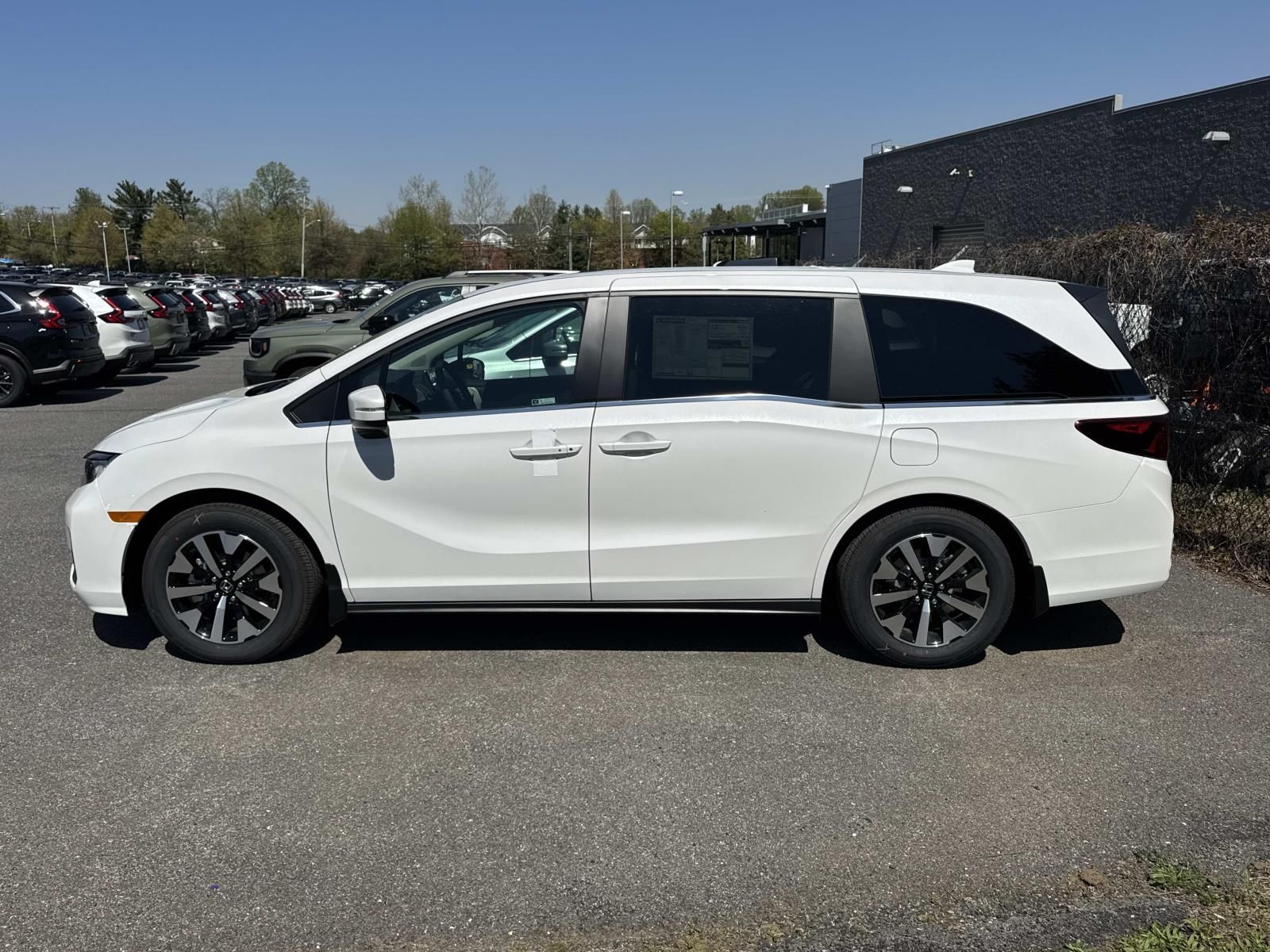 2026 Honda Odyssey EX-L - Photo 2