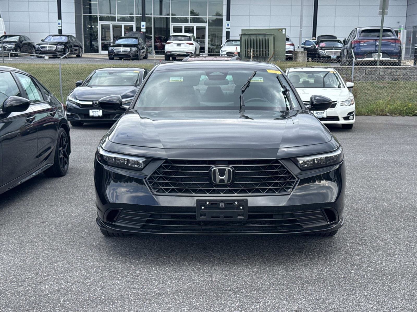 2023 Honda Accord Hybrid Sport-L photo 2
