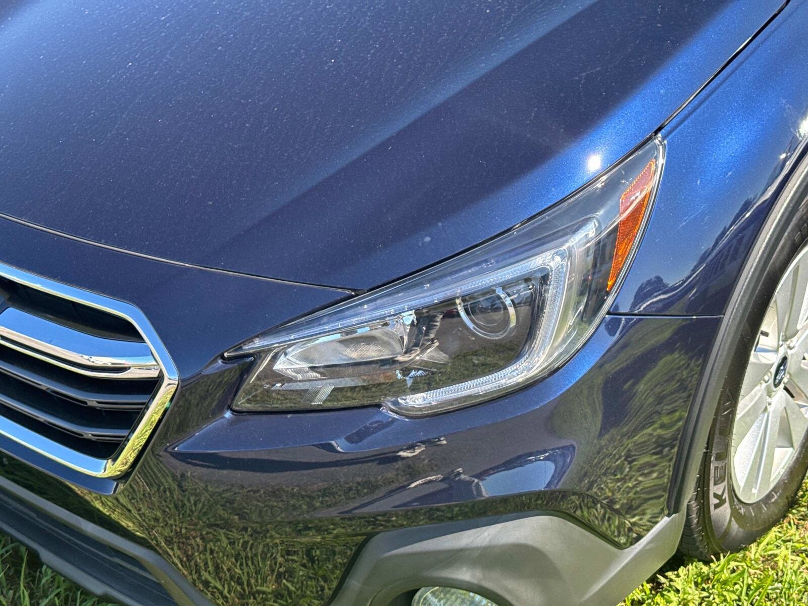 2018 Subaru Outback 2.5i Premium photo 4