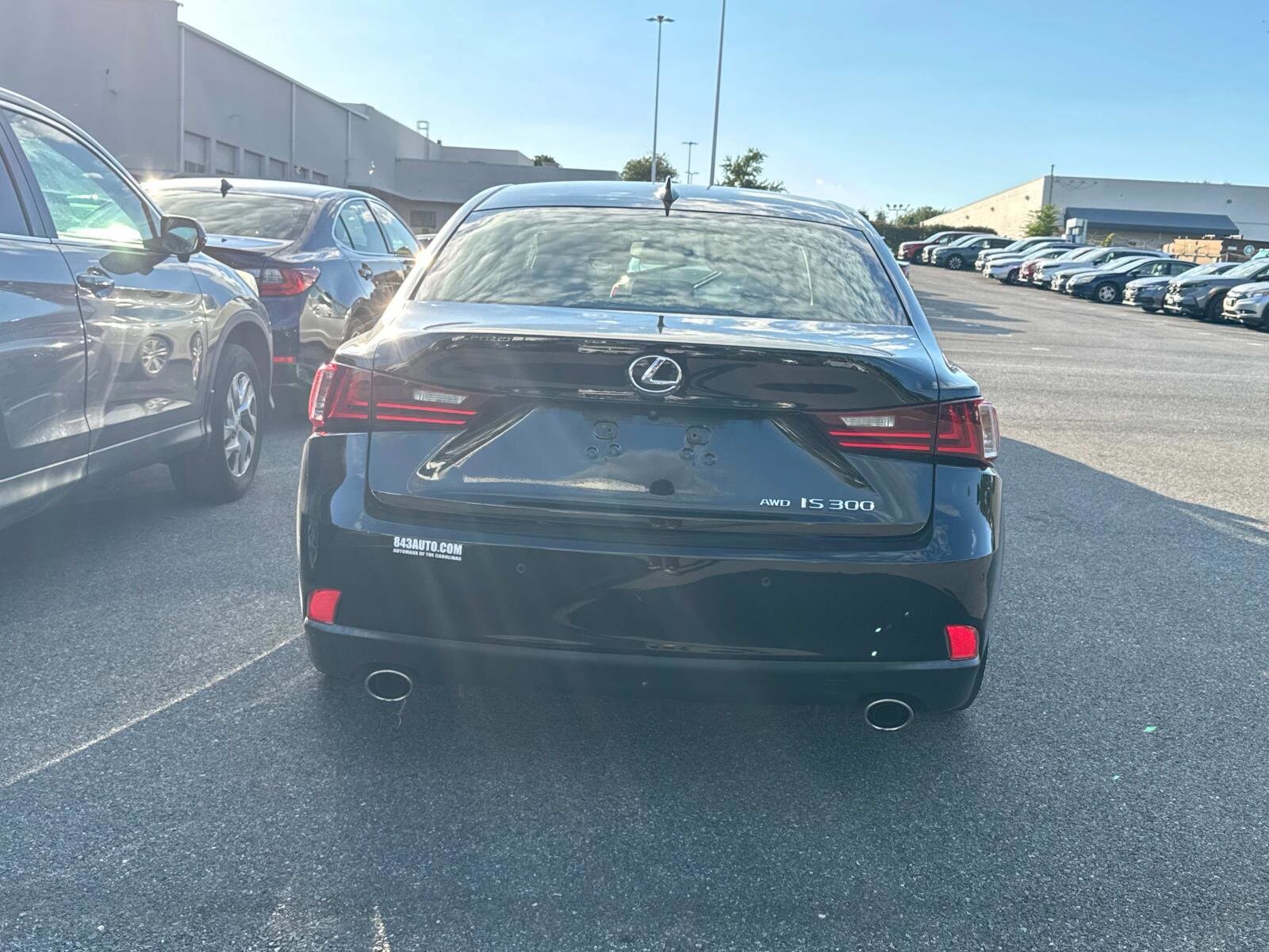 2016 Lexus IS 300 photo 3
